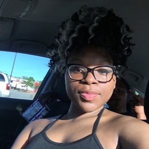 Meet your Posher, Jai’la